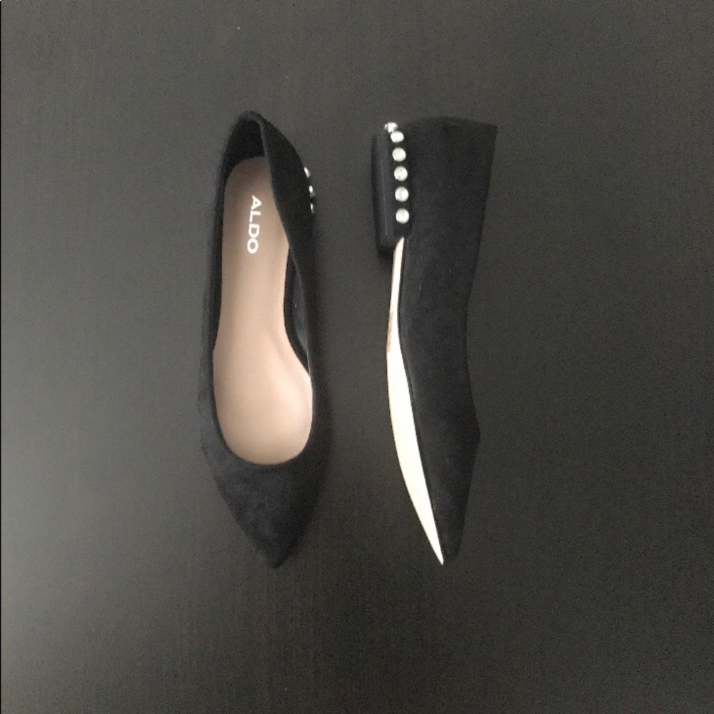NWT ALDO Rhinestone Suede Flats